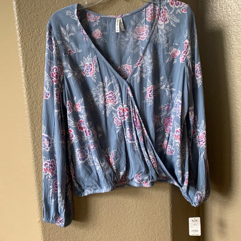 NWT Mudd Women’s blouse